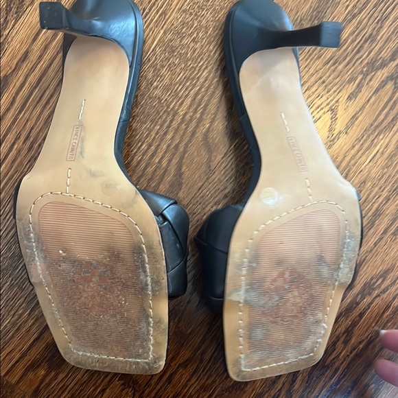 Vince Camuto Black Leather Mules with Woven Design - Picture 4 of 4